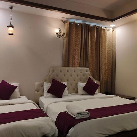 Hotel Agra Grande By Goyal Hoteliers Kültér fotó