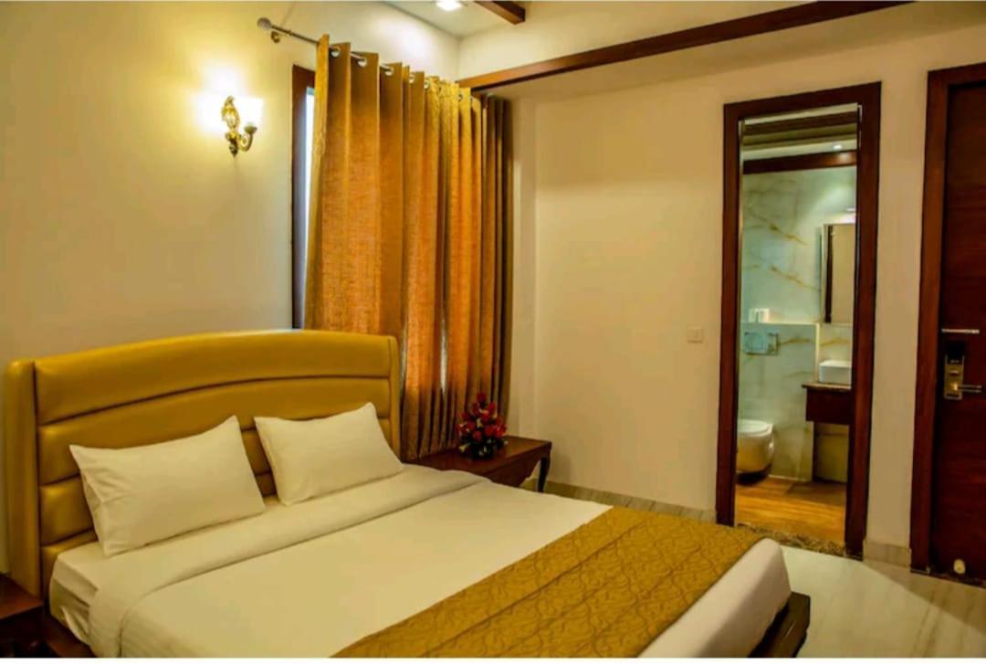 Hotel Agra Grande By Goyal Hoteliers Kültér fotó