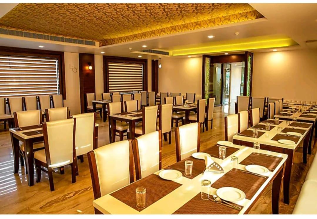 Hotel Agra Grande By Goyal Hoteliers Kültér fotó