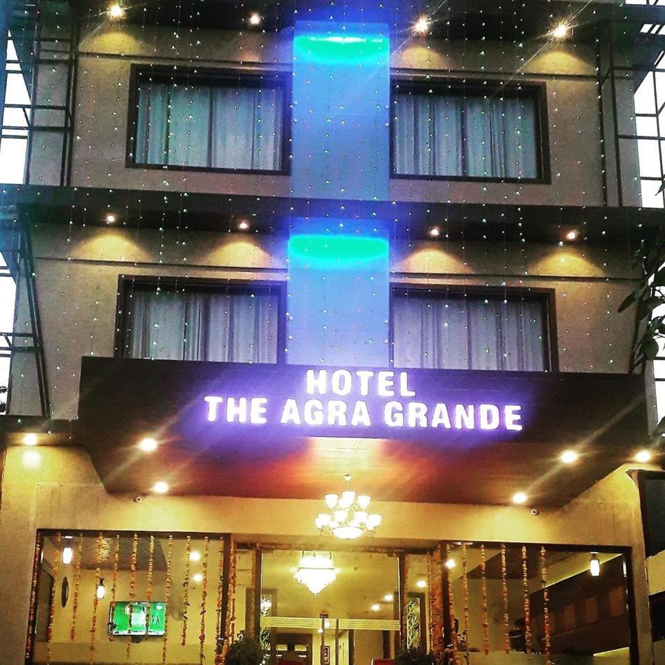 Hotel Agra Grande By Goyal Hoteliers Kültér fotó